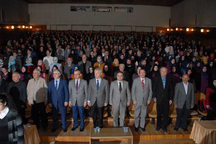 “Merhum Mehmet Akif, İstiklal Marşı’nı ödül için değil, milleti için yazdı.