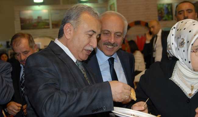 Adana Valisi Büyük has baklavayı beğendi