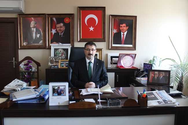 Ak Parti Çorum İl Başkanı Av. Rumi Bekiroğlu Babalar Günü nedeniyle yayımladığı mesajda bütün babaların gününü kutladı