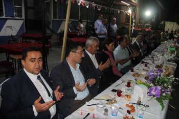 AK Parti'den Birlik-Beraberlik İftarı