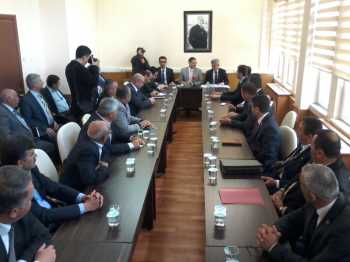 AK PARTİ GRUBU  İL BAŞKANI BEKİROĞLU BAŞKANLIĞINDA TOPLANDI 