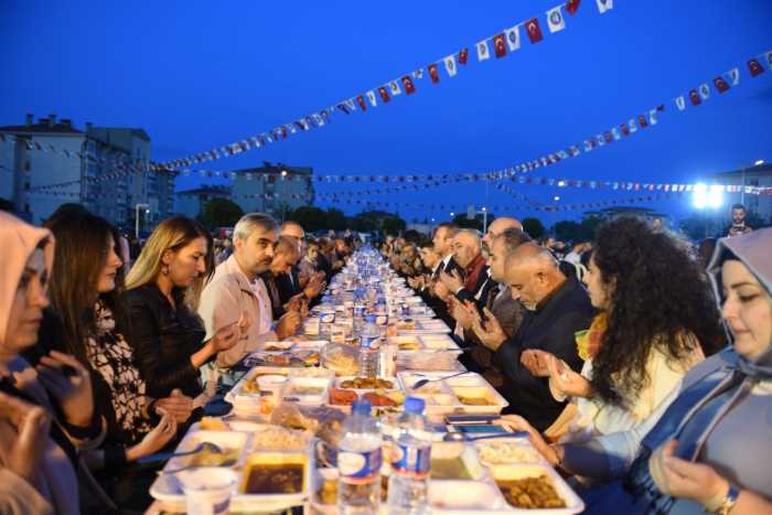 Akkent Gönül sofrasında buluştu