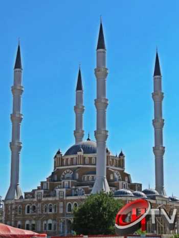 AKŞEMSEDDİN CAMİİ ÇORUM'UN SİMGESİ OLDU