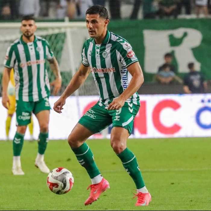 Arca Çorum FK, Danijel Aleksic ile El Sıkıştı!