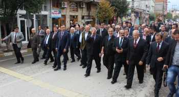 BAKANIM ÇORUM’A HIZLI TRENLE Mİ GELDİNİZ ?