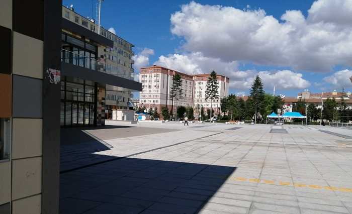 Barış Meydanındaki Bina İhaleye Çıkıyor