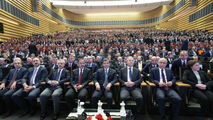 BAŞBAKAN DAVUTOĞLU "BAŞARIMIZIN ARKASINDA BELEDİYECİLİK ANLAYIŞI VAR"