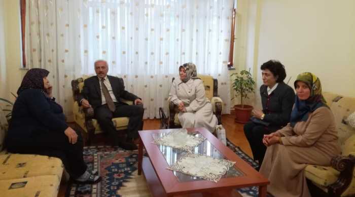 Başkan Gül, Şehit Ali Kars'lının ailesini ziyaret etti