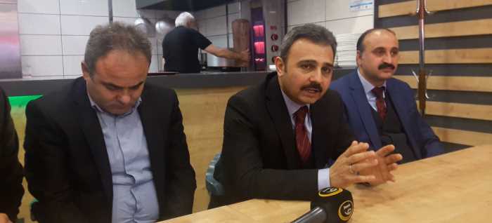 BAŞKAN KÜLCÜ ÇALIŞAN GAZETECİLERLE BULUŞTU