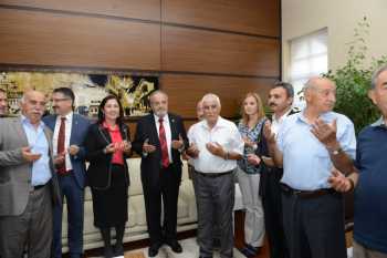 BAŞKAN KÜLCÜ VE VEKİLLER  DUALARLA BAYRAMLAŞTI