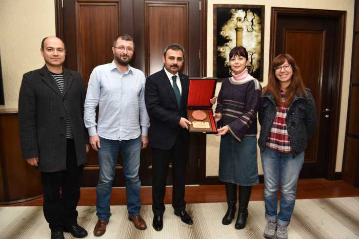 BAŞKAN KÜLCÜ’YE KADEŞ SEMPOZYUMU TEŞEKKÜRÜ