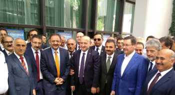 BEKİROĞLU, KÜLCÜ VE İLÇE BELEDİYE BAŞKANLARI YEREL YÖNETİMLER TOPLANTISINA KATILDI