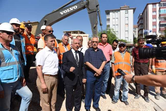 Belediye Ata Caddesi’nde Alt Yapı Çalışmasına Başladı