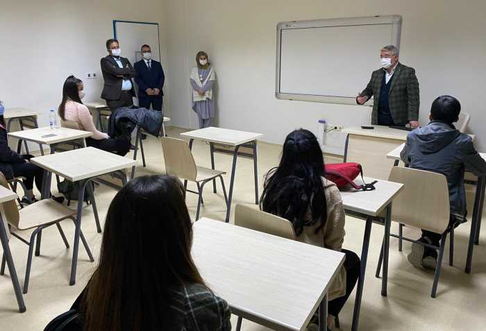 Belediye başkanı H.İbrahim Aşgın gençlerle buluştu