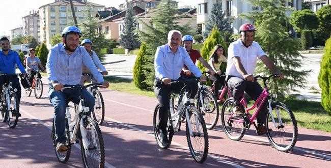 Belediye'den Bisikletli Çocuklar etkinliği