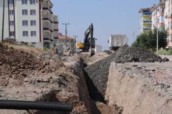 Belediye’den İpeklievler’de kanalizasyon çalışması