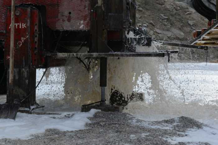 Belediye Yeni içme suyu kuyuları açmaya devam ediyor