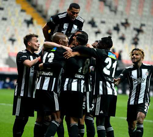 Beş dakikada Beşiktaş - Hatayspor'a 7 attı!