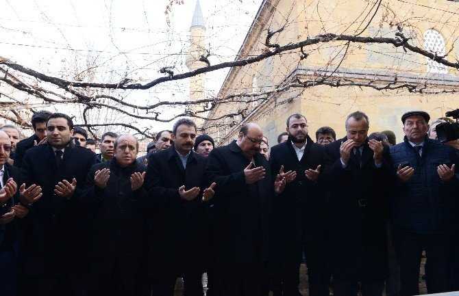 Beşiktaş şehitleri için gıyabi cenaze namazı