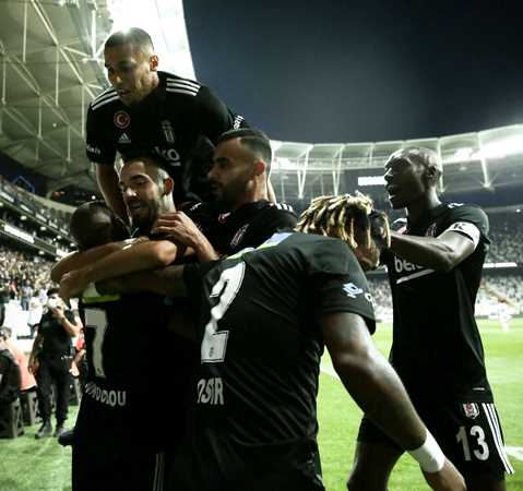 Beşiktaş sezonu farklı açtı! 3-0