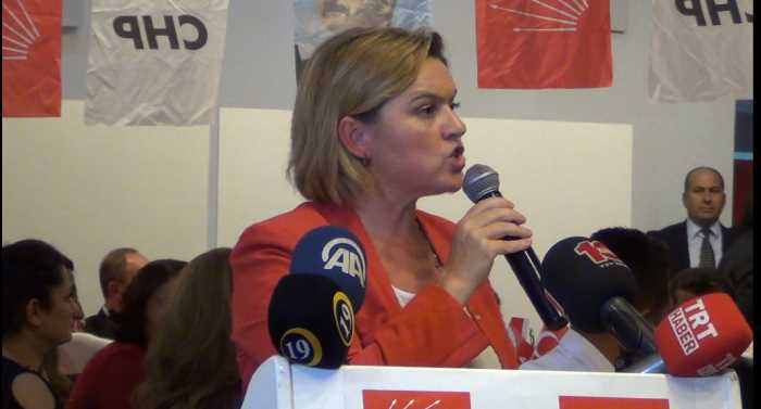 BÖKE, "Bizi şehitlerle Cumhuriyet Bayramlarına taşıyan herkese de lanet okuyorum.'