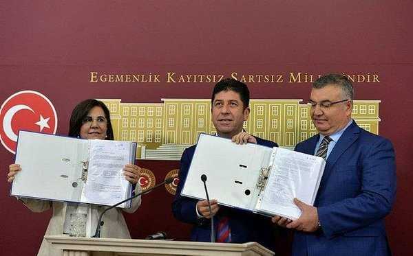 CHP'de İmza 521 oldu Kurultay krizi büyüyor!.