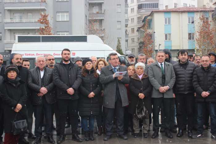 CHP Memur ve Emekli maaş zamlarını  protesto etti