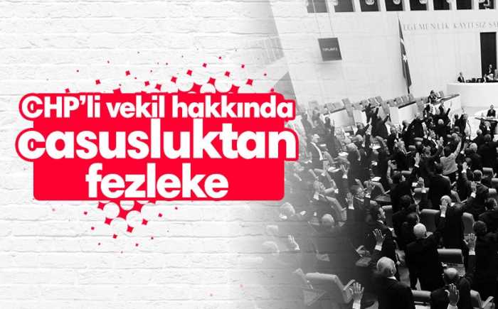 CHP Milletvekili Enis Berberoğlu hakkında, Can Dündar’a MİT TIR’ları görüntülerini verdiği iddiasıyla 'casusluktan' fezleke hazırlandı. 