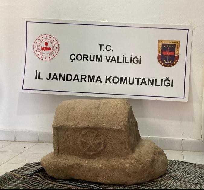 Çocuk mezarı lahitini sosyal medyadan satışa sundular 