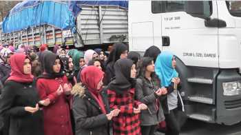 ÇORUM  İHL ÖĞRENCİLERİ BAYIRBUCAK TÜRKMENLERİNE YARDIM