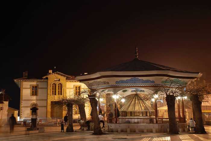 Çorum Akşemseddin cami'nde ilk teravih