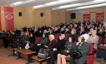 ÇORUM BELEDİYE’DEN KADIN HAKLARI SEMİNERİ