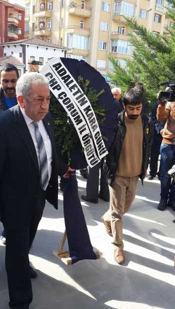 ÇORUM CHP'DEN “SİYAH ÇELENK” EYLEMİ
