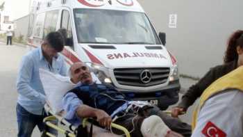 ÇORUM'DA 110 ACEMİ KASAP HASTANELİK OLDU