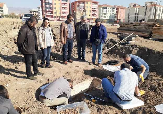 Çorum'da 2 bin yıllık Lahit bulundu