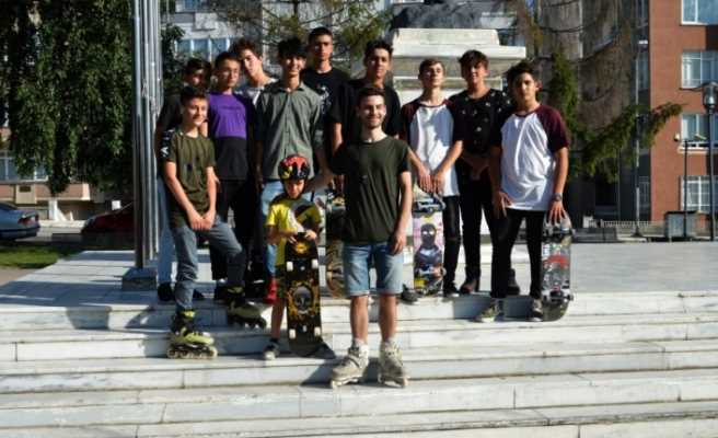Çorum’da paten tutkunu gençler, Aşgın'dan pist istiyor