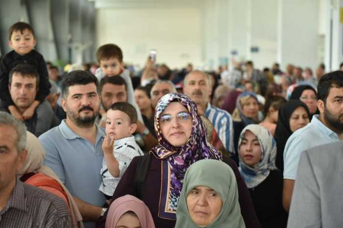 Çorum’dan ilk hac kafilesi dualarla uğurlandı