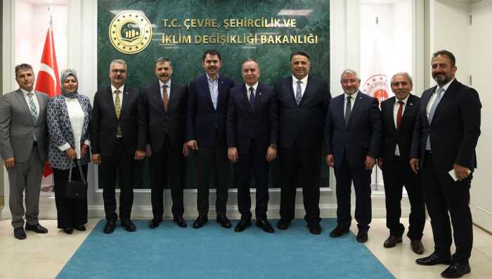 Çorum heyeti bakan Murat Kurum'u ziyaret  etti