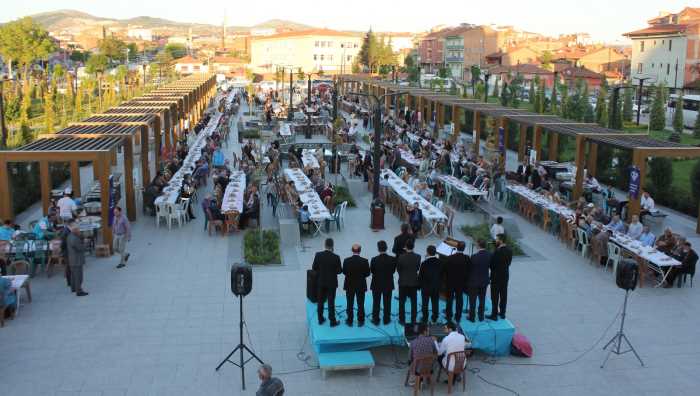 Çorum İl Müftülüğü Diyanet Vakfı'nın  'İyilik Sofrası' iftarı