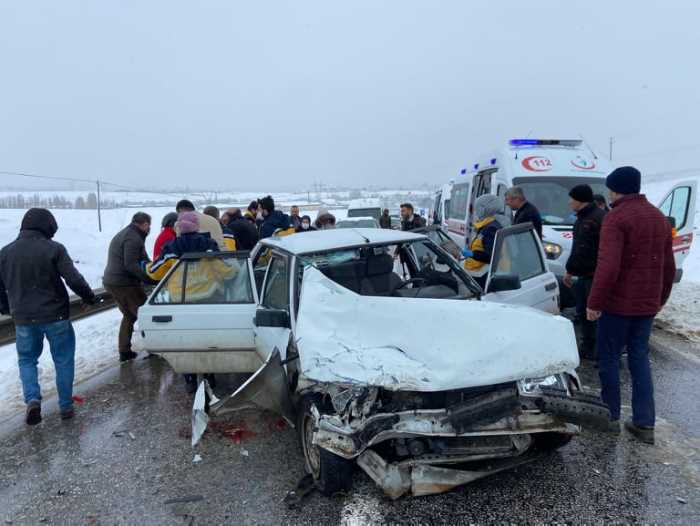 Çorum-Osmancık Karayolunda Trafik kazası 