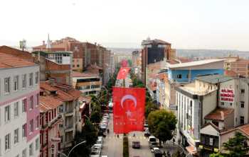 ÇORUM TÜRK BAYRAKLARI İLE SÜSLENDİ