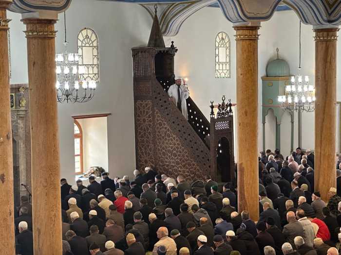 Çorum Ulu Cami Uzun süren Restorasyondan sonra Cuma Namazıyla ibadete açıldı!