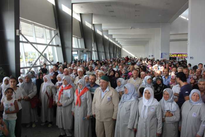 Çorum’un ilk Hacı Kafilesi Dualarla uğurlandı