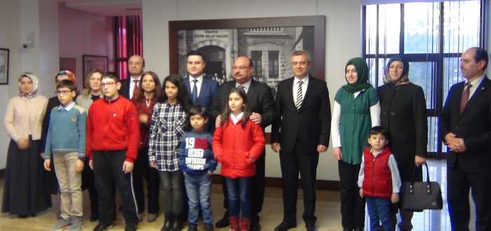 Çorum Valiliği şehit çocuklarına Laptop hediye etti