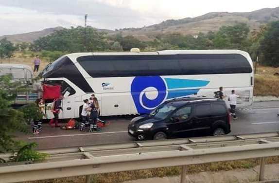 Çorumlu  Otobüs şoförü kazada Hayatını kaybetti