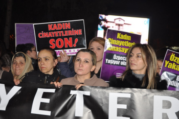ÇORUMLU KADINLAR ÖZGECAN'IN HESABINI SORDULAR 