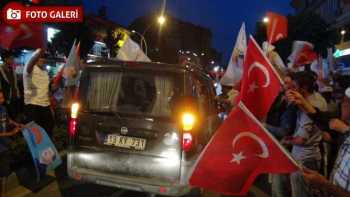 CUMHURBAŞKANLIĞI KUTLAMA RÖPORTAJLARI