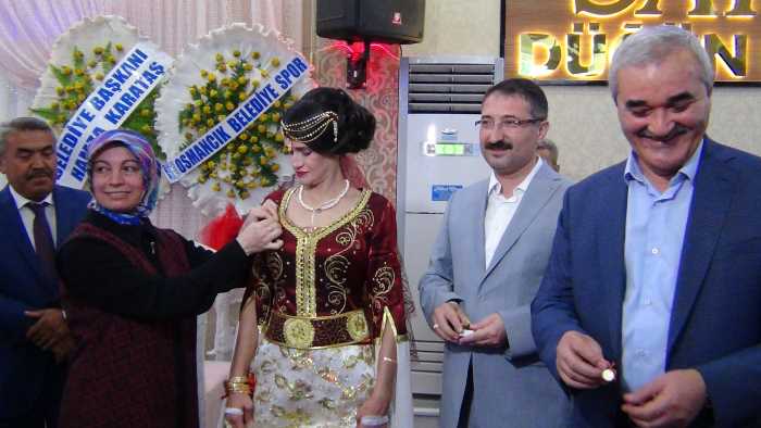 Darbe girişimi olunca Osmancık'ta düğün damatsız yapıldı 