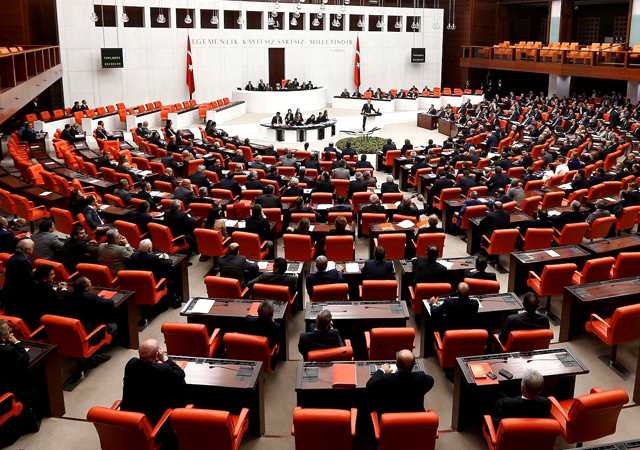 Dört Parti Erken Emeklilikte anlaştı