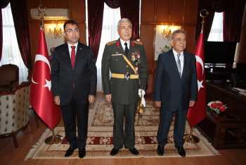 Ege Ordu Komutanlığına  Çorumlu getirildi